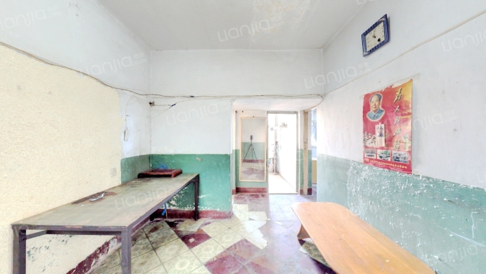 跃进路24号二手房实景图