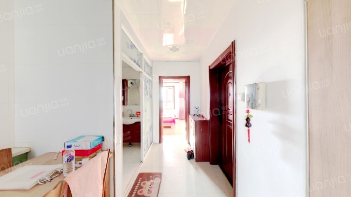 虹桥水景阁二手房实景图