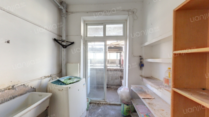 佳宝路5号二手房实景图