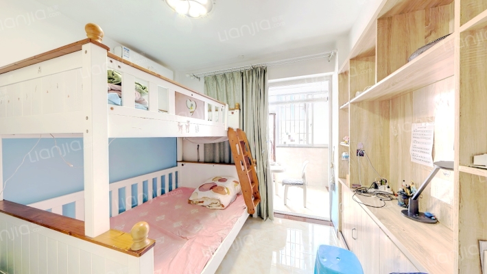 嘉年华花园学生公寓二手房实景图