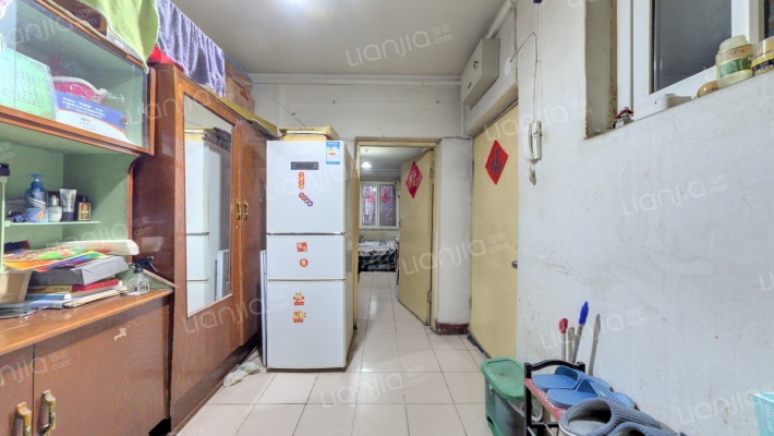 人定湖西里二手房实景图