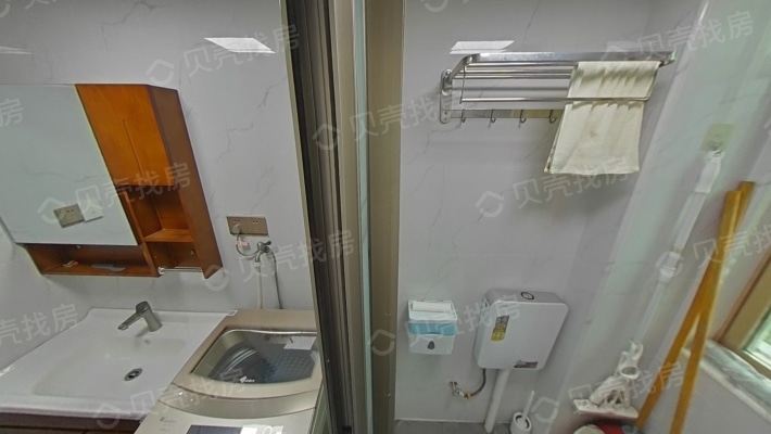 龙锦山庄电梯舒适型三房，生活，交通便利-卫生间