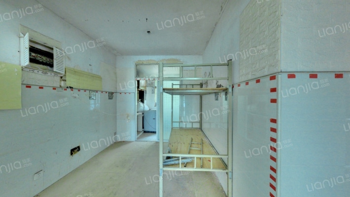 加州阳光东区二手房实景图