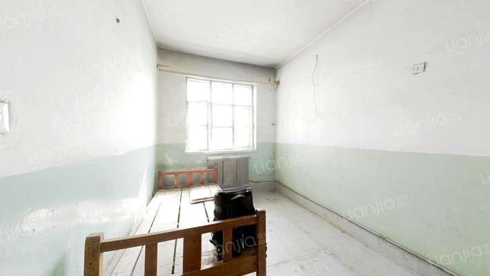 拖拉机宿舍二手房实景图