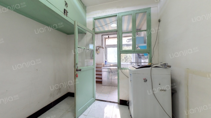 电车厂宿舍二手房实景图