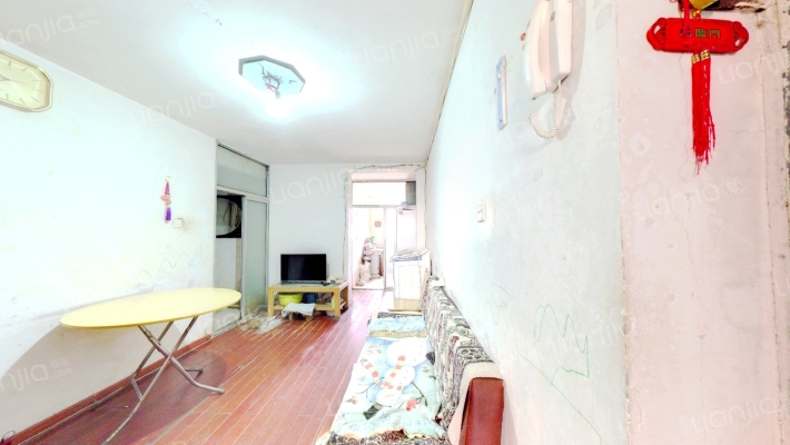 青怡坊二手房实景图