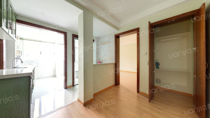 广灵四路280弄二手房实景图