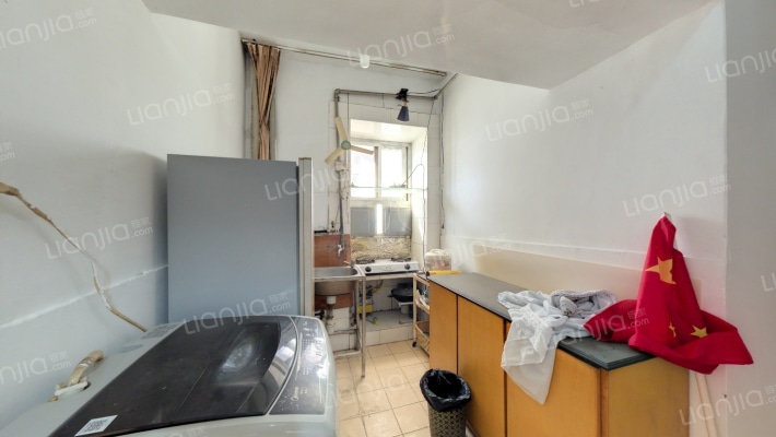 黄鹂新村二手房实景图