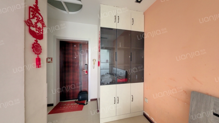 御龙逸城二期二手房实景图