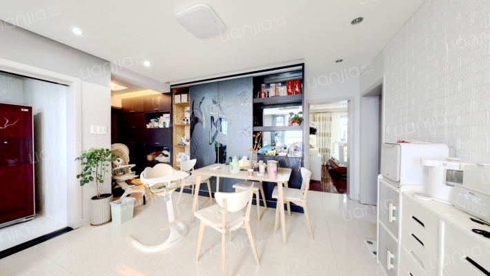 红苹果家园二手房实景图