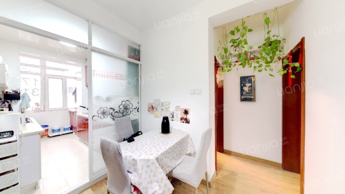 旅游局宿舍二手房实景图