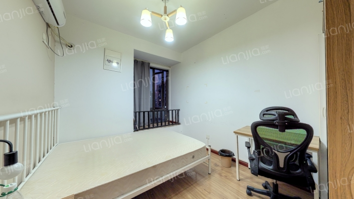 保利东湾二手房实景图