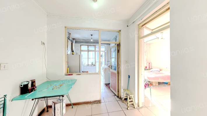 苑东街8号二手房实景图