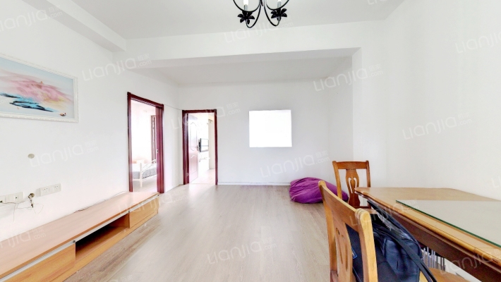 万科红郡二手房实景图