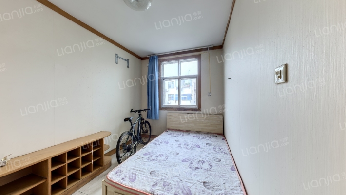 铁英街5号院二手房实景图