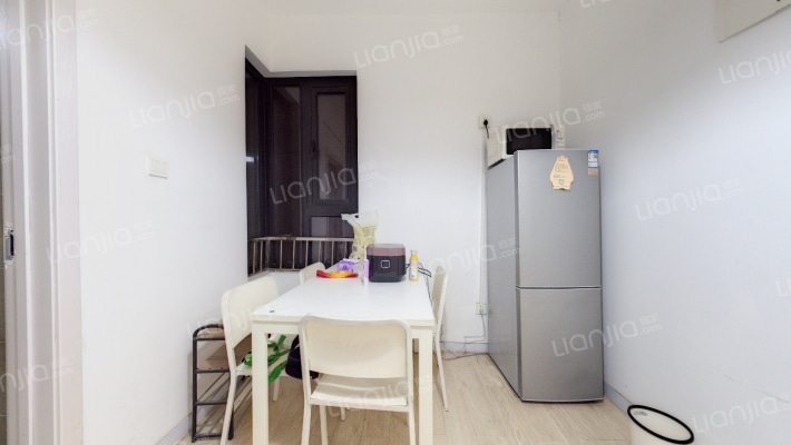 凯德湖墅二手房实景图