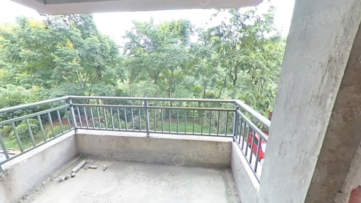 宝湖城旁边 和园小区 生活便利-阳台