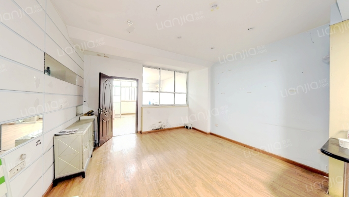 景观楼二手房实景图