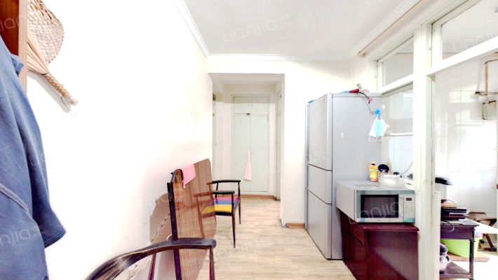 八纬路二手房实景图