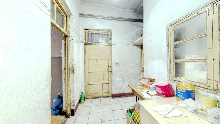 干警宿舍二手房实景图