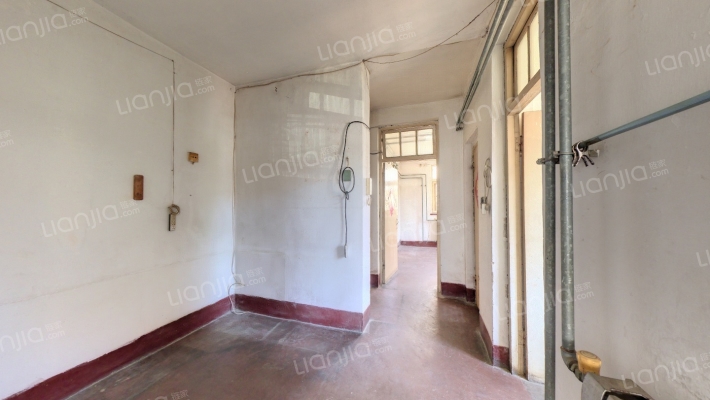 安达路16-26号(双号)二手房实景图