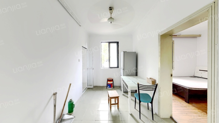 苜卫路二手房实景图