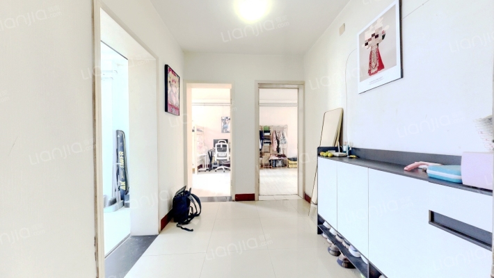 电路板厂宿舍二手房实景图