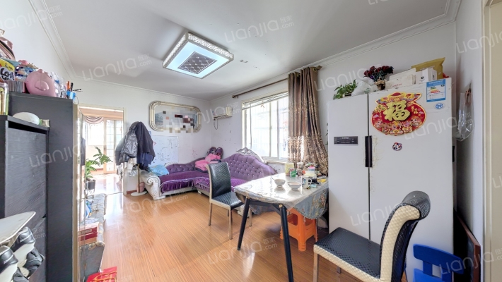 达莱公寓二手房实景图