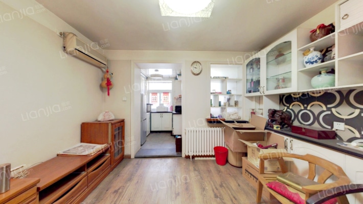 眺园里二手房实景图