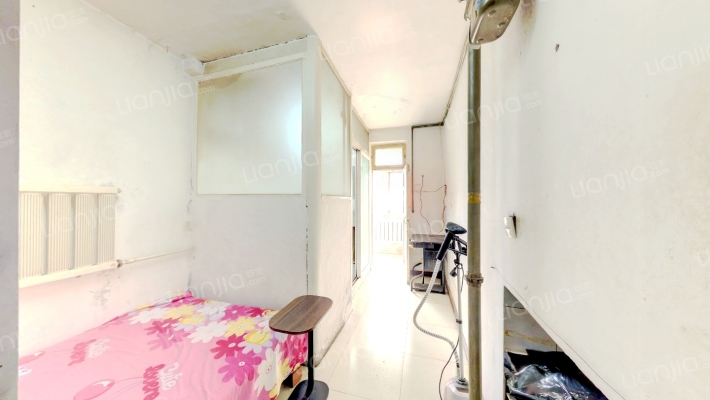 辽大校部家属区二手房实景图