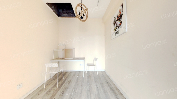 蓝天水岸二手房实景图