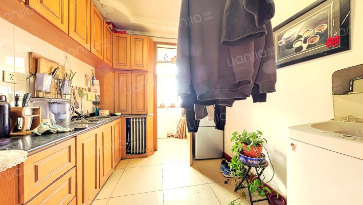 泳池路二手房实景图