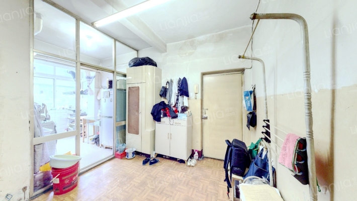 省送变电二手房实景图