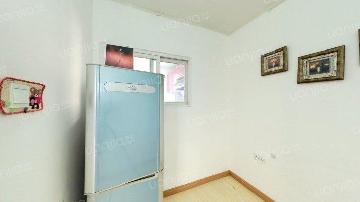 嫩江小区二手房实景图