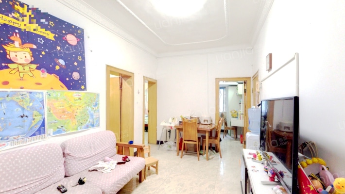 荣校大院二手房实景图