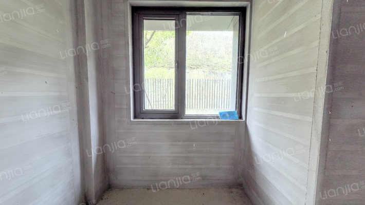 绿城天语山居二手房实景图