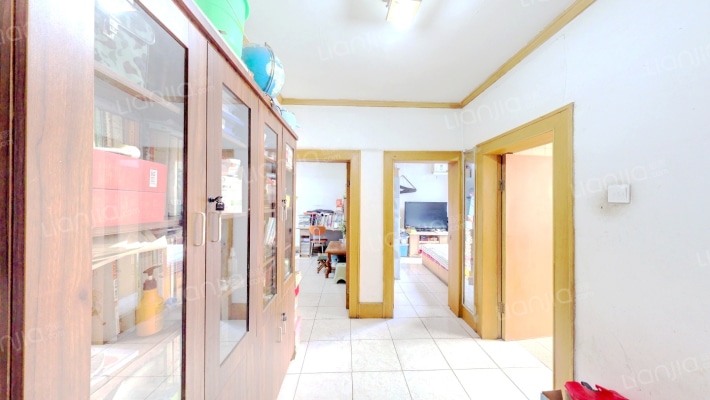 红旗小区二手房实景图