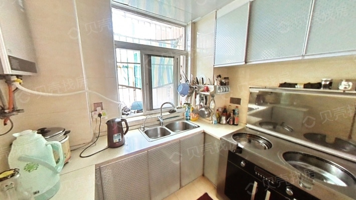 证满二年  江滩公园畔  长江花园精装大两室  拎包即住-厨房