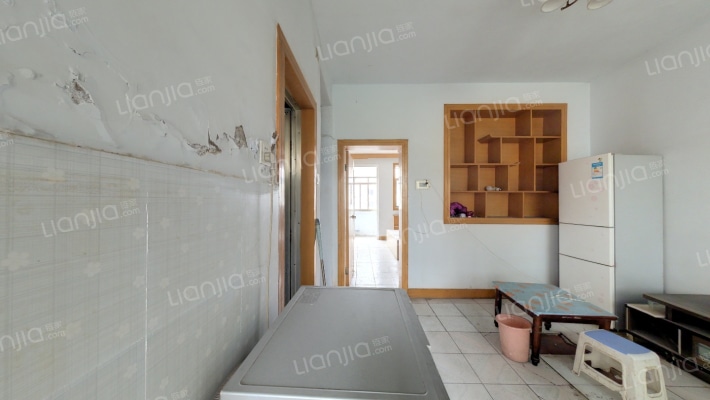 二里岗南街14号院二手房实景图