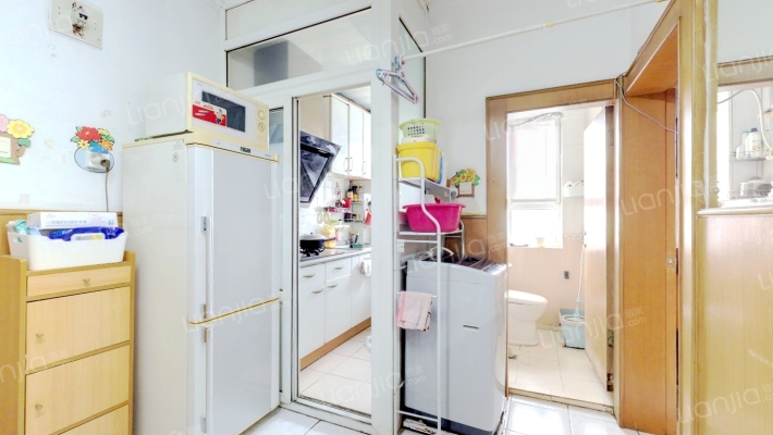 六建二手房实景图