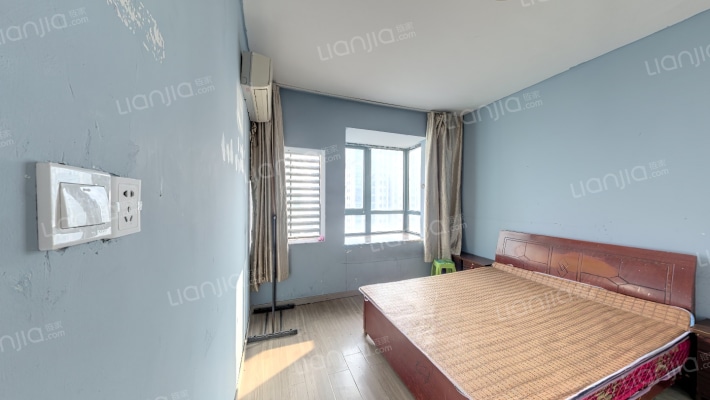 九龙家苑四期二手房实景图