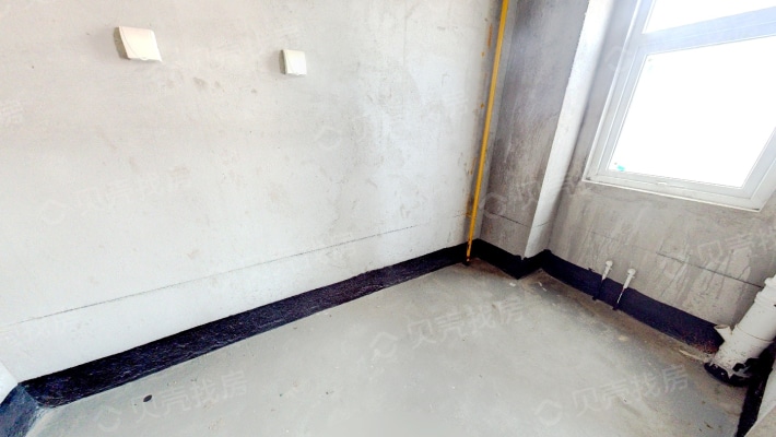 观澜尚城二期 电梯洋房中间楼层 毛坯三房两卫-厨房