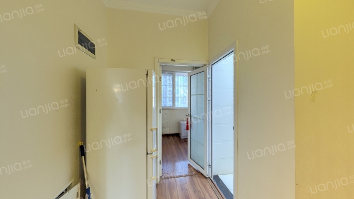 酱油厂宿舍楼二手房实景图