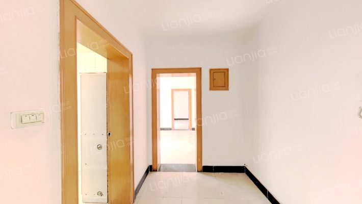 无线电二厂宿舍二手房实景图