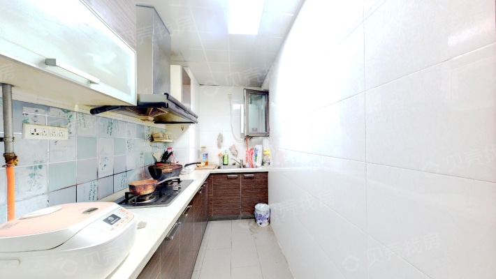 北京路 精装婚房三室 拎包入住随时看房-厨房
