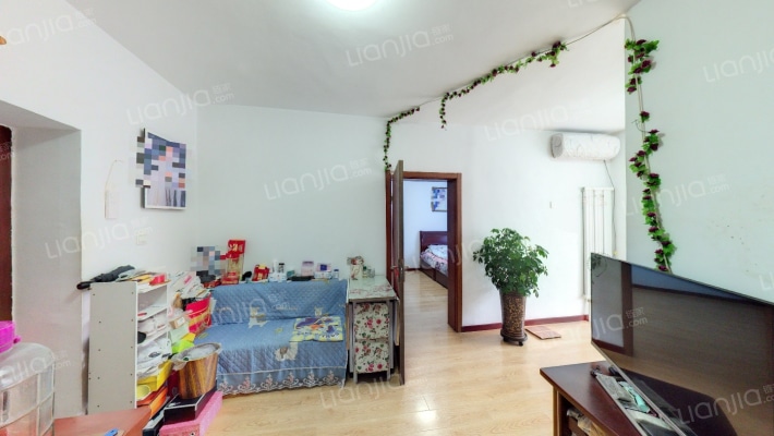 岗盛里小区二手房实景图