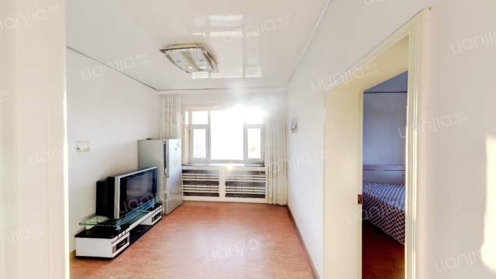 卫星花园二手房实景图