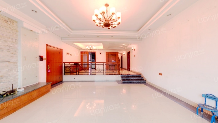 豪逸华庭二手房实景图