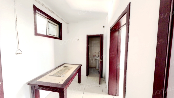 济微路79号二手房实景图