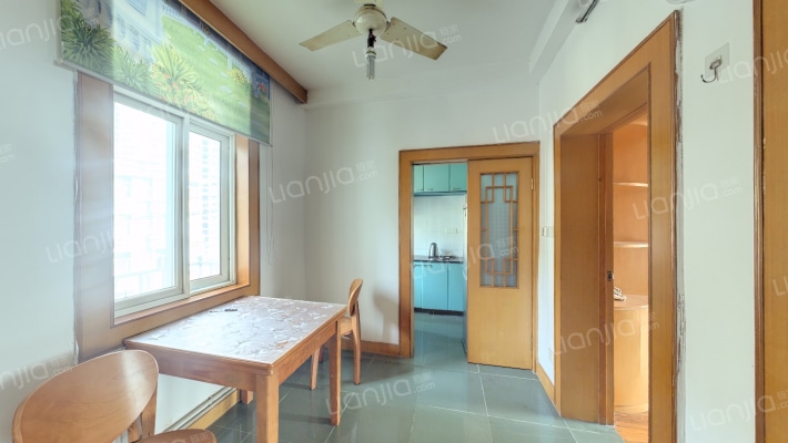 新华三村二手房实景图